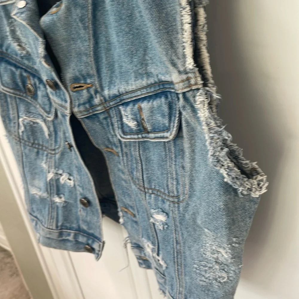 Vintage 90s Y2K Chazzz by Charles Ghailian Distressed blue Denim Vest Sz M - Picture 13 of 16